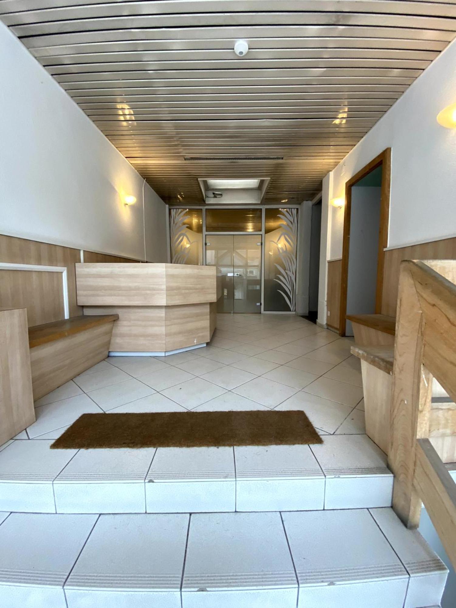 Royat : Superbe Appartement En Face Des Thermes Exterior foto